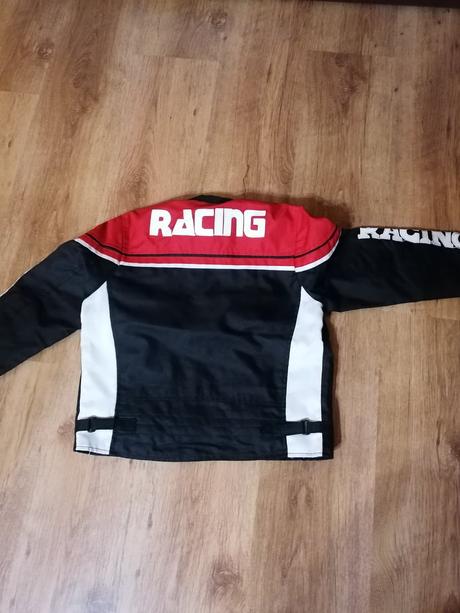 Chlapčenská bunda, 134