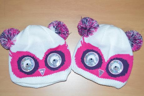 Čiapočka škraboška s brmbolcom a kamienkami, 50 - 158