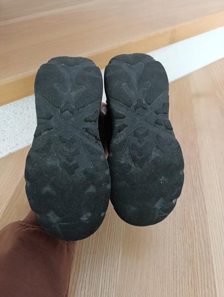 Extra ľahké tenisky, 31