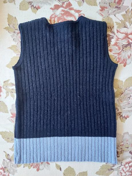 Chlapčenská štrikovaná vestička, 116