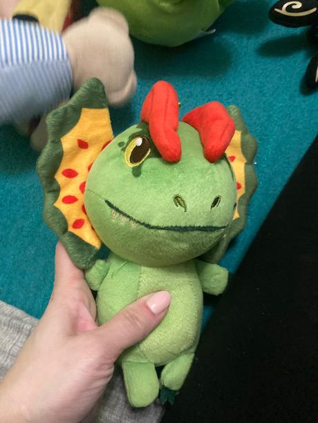 Plysovy dino zeleny,