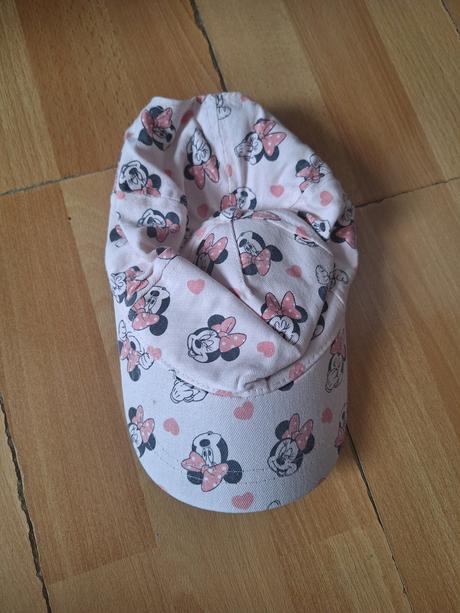 Šiltovka, disney,52