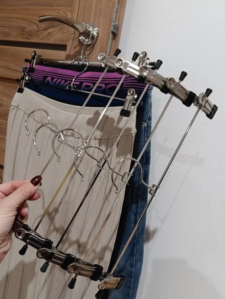 Vešiaky do šatníka skrine 8ks, 