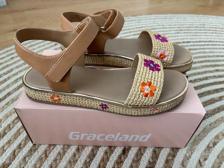 Sandalky kvietkove, deichmann,37