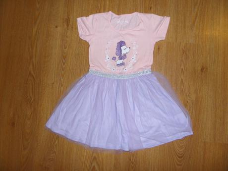 Šaty s pudlíkom, 128