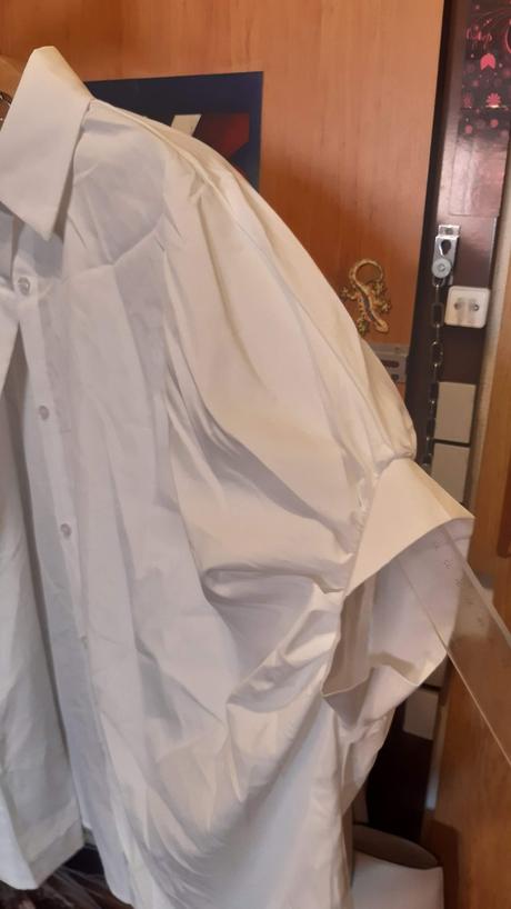Predám bielu dámsku blúzku., l
