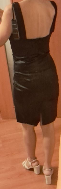 Male cierne, kokteilove saty s, s