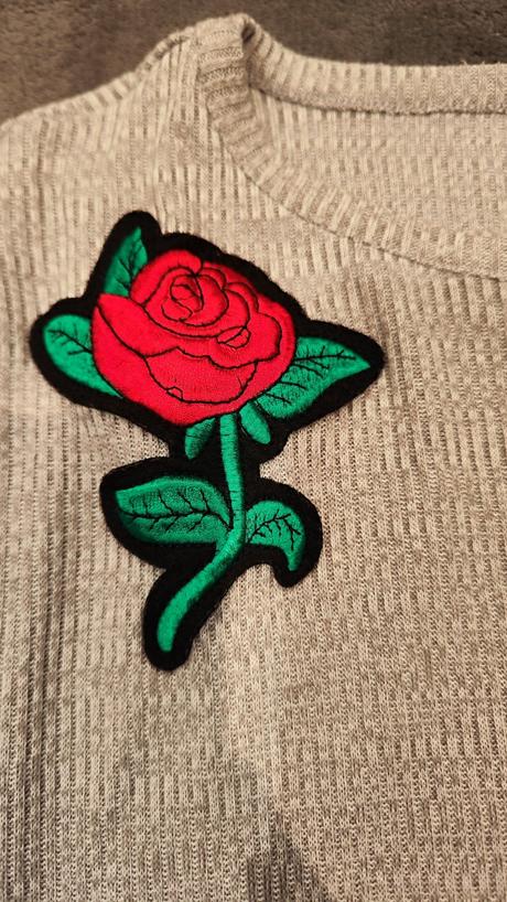 Pulovrík s nášivkami, h&m,s