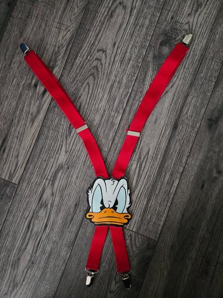 Červené traky donald duck, 