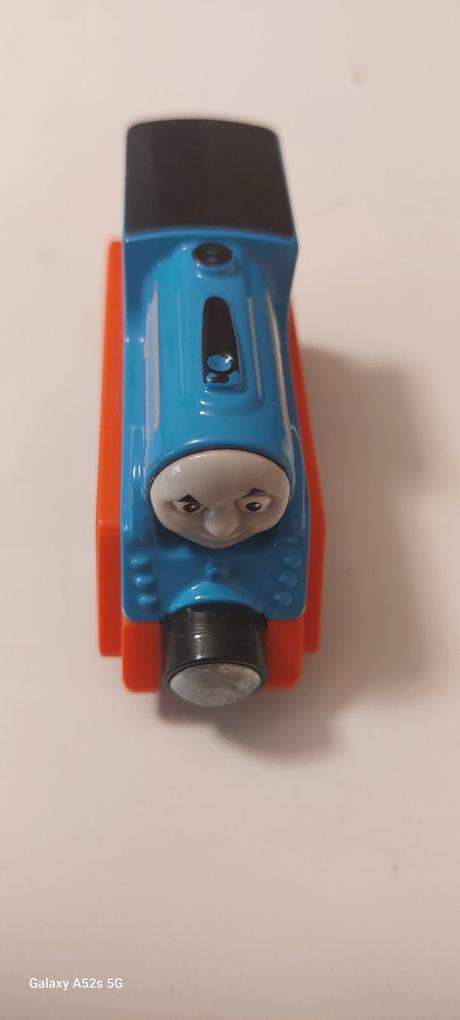 Kovový magnetický tomáš/ thomas,