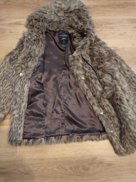 Kožuch, atmosphere,44