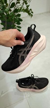 Dámske bežecké tenisky asics novablast 5, asics,37