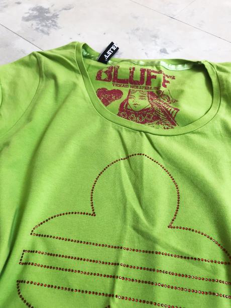 Tričko s drobnými kamienkami/očkami, m