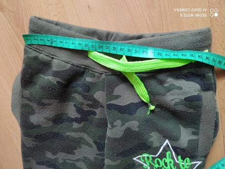 Tepláky maskáče, 122