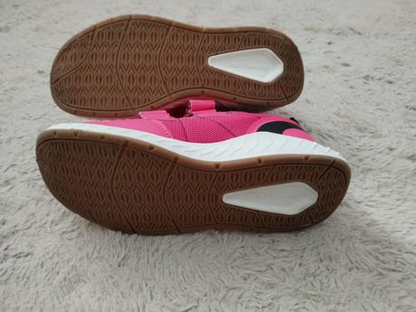 Tenisky s poštovným, 35