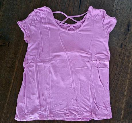 Krasne tricko s pretacacimi flitrami so zmrzlinou, lindex,158