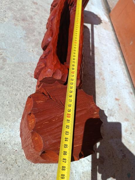 Súsošie drevenych soch vyrezavane z dreva, 