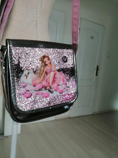 Kabelka pre dievčatka viacfarebna, 