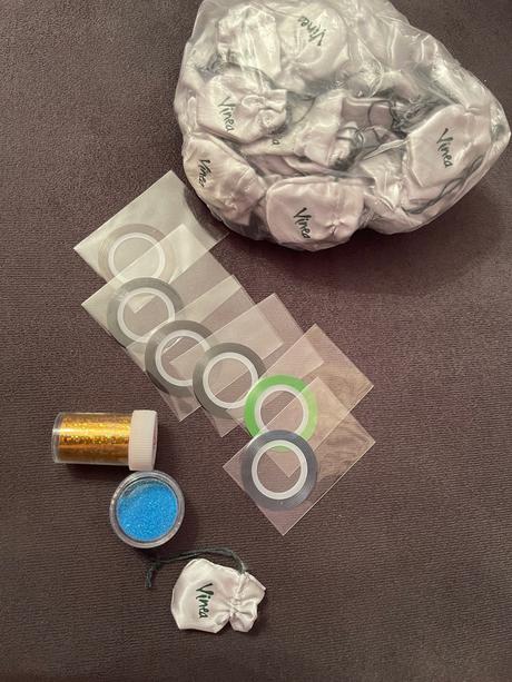 Ozdoby na nechty, nálepky, trblietky, swarovski,