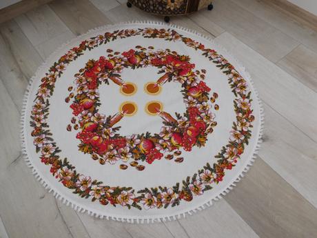 Vianočný obrus bavlnený 95 cm priemer tmavší, 