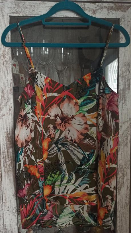 Dámske tielko vel.s, s