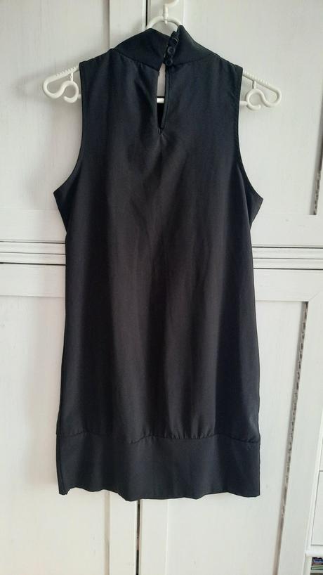 Elegantné, čierne šaty, s