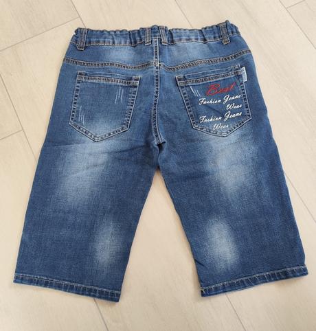 Predám chlapčenské rifľové kraťasy, 158