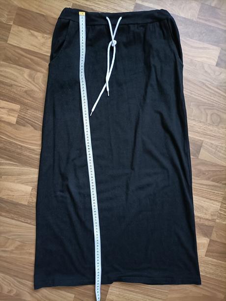 Dámska čierna maxisukna, 