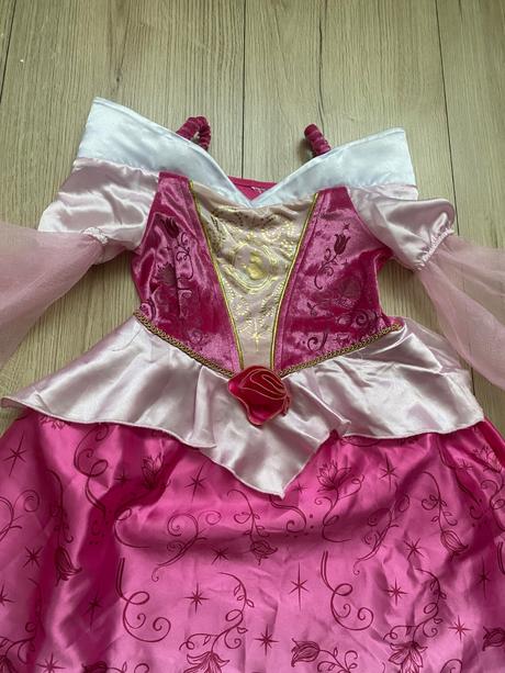 Kostym ruzenka na karneval, 