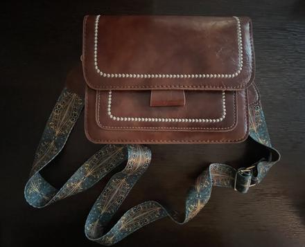 Dámska crossbody kabelka,