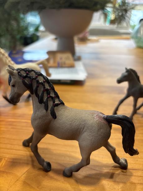 Schleich kone a zvieratká,