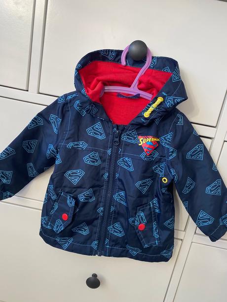 Tenká bundička superman, 68