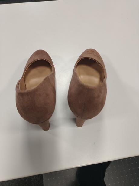 Nové lodičky s platformou, 37