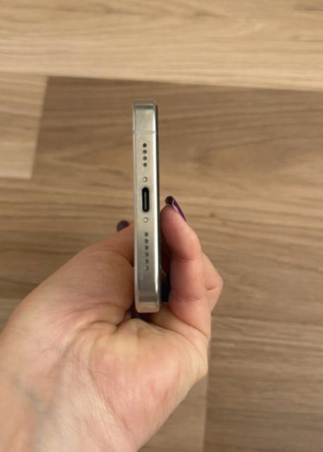 Iphone 16 pro max 256 gb, bateria 98 percent, apple