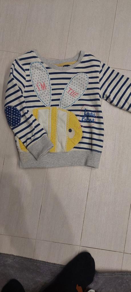 Mikina vcielka, next,104