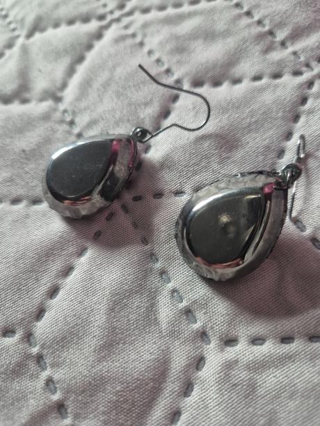 Náušnice s krajkou, 