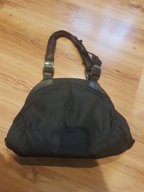 Väčšia priestranná taška/kabelka nike, nike