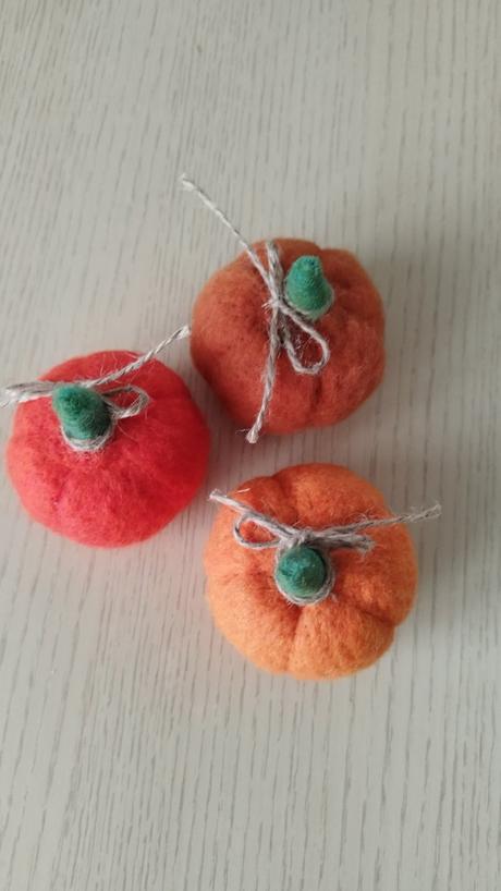 Filcové tekvice dekorácia,