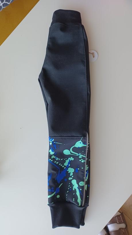 Softshelové nohavice, 104