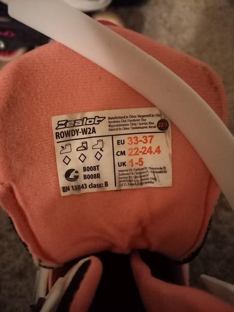 Kolieskové korčule, zealot,33