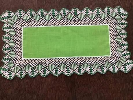 Kneplovany spanodolinsky obrus,