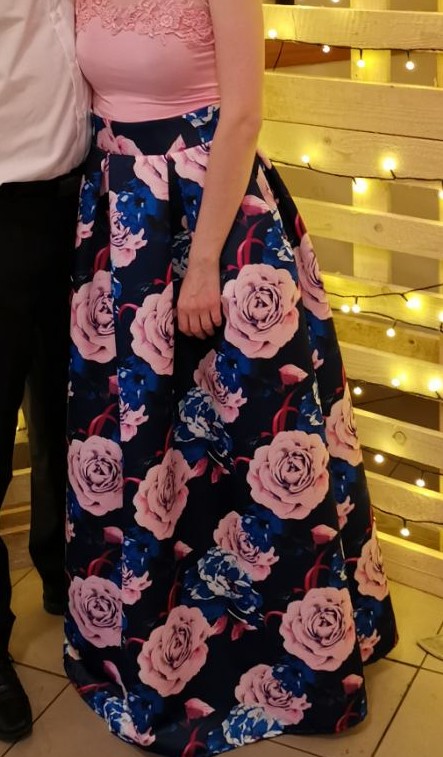 Skladana sukna dlha, 36