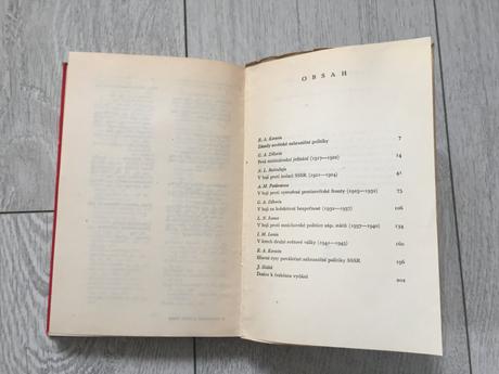 Kniha od říjnové revoluce až po naše dny 1950,