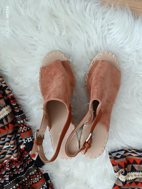 Sandále má platforme, 39