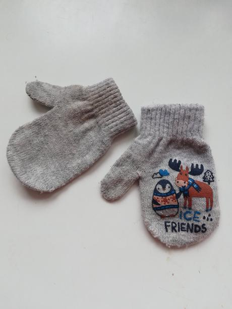 Rukavičky do 1 roka darujem, 62