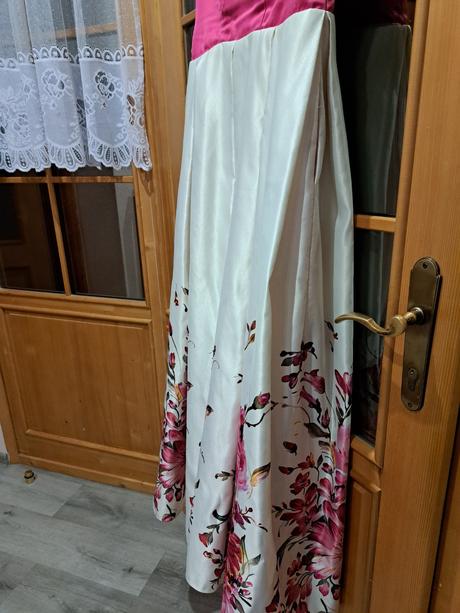 Spoločenské šaty s-m, m