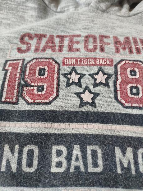 Mikina s kapucňou, 128