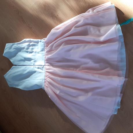 Spoločenské šatky, 146