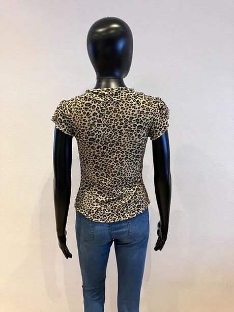 Blúzka s leopardím vzorom a fodričkami, s