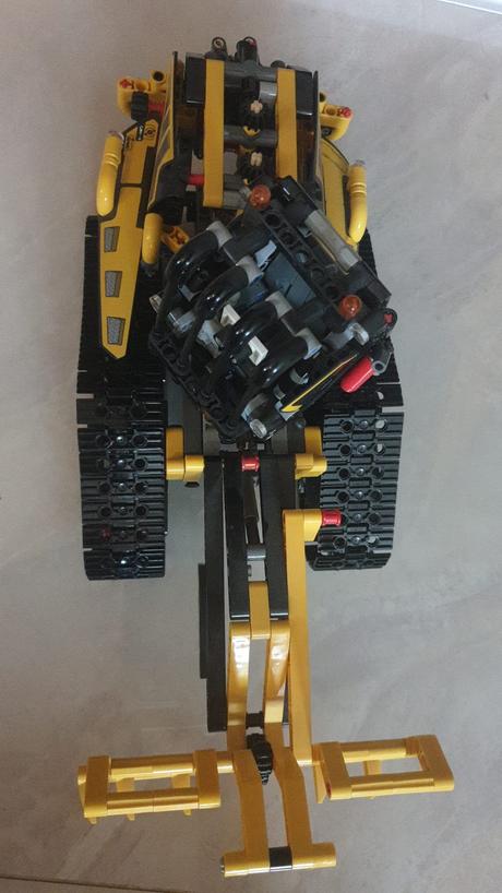 Lego technic 42094 - pásový nakladač  top stav, 